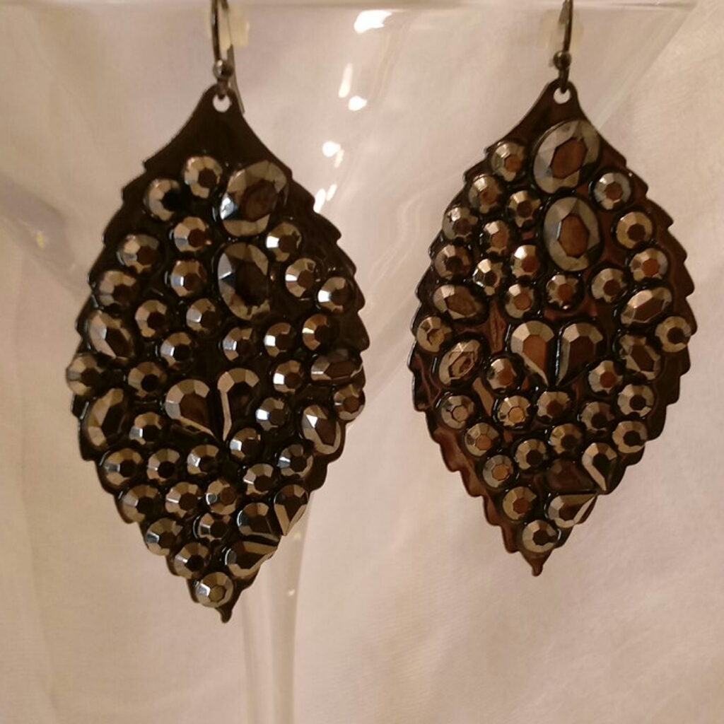 -Earrings